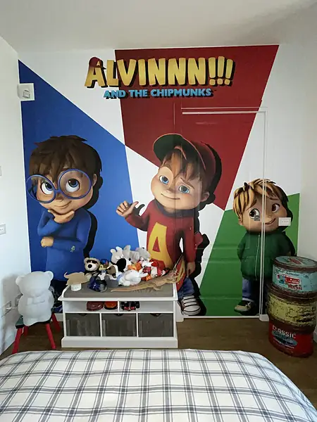 Cameretta, Parete decorata con illustrazione