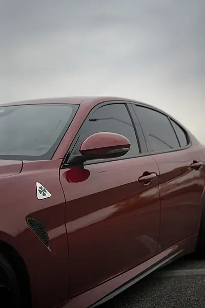 Alfa Romeo Giulia Quadrifoglio, Vetri oscurati