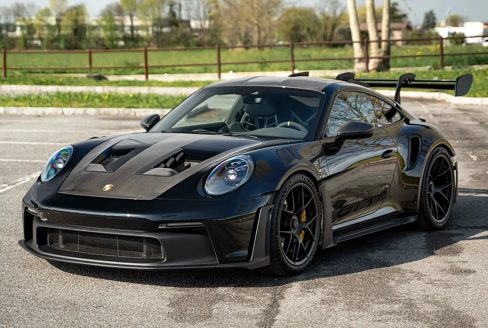 Porsche 911 GT3 RS: Pellicole protettive, lavoro WrapLab con i dettagli segnati